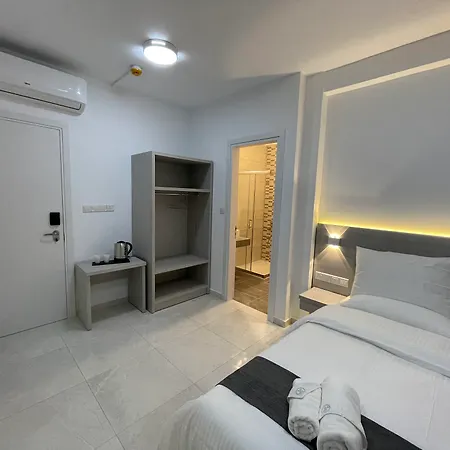 מלון La Veranda 3*