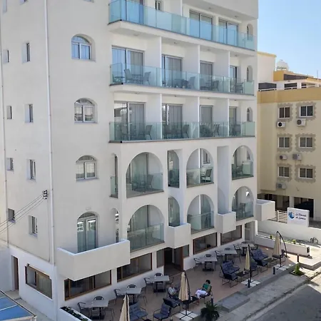 מלון La Veranda לרנקה