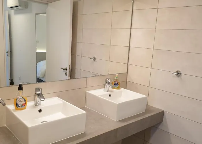 호텔 La Veranda 라르나카