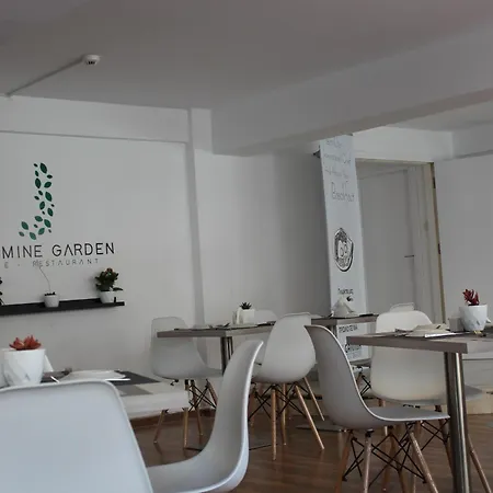 Отель La Veranda