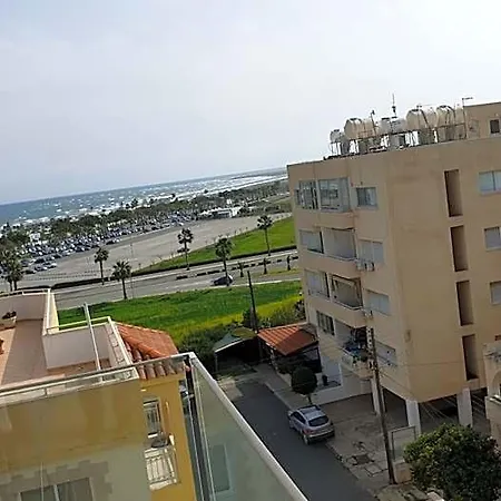 Готель La Veranda Ларнака