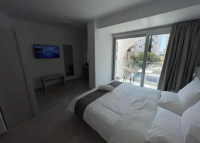 Ξενοδοχείο La Veranda 3*