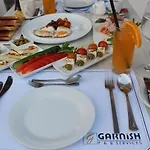 La Veranda Готель Ларнака